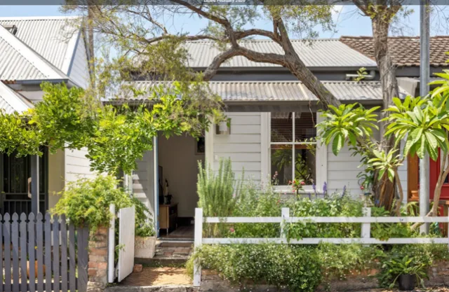 57 Short St, Birchgrove NSW 2041